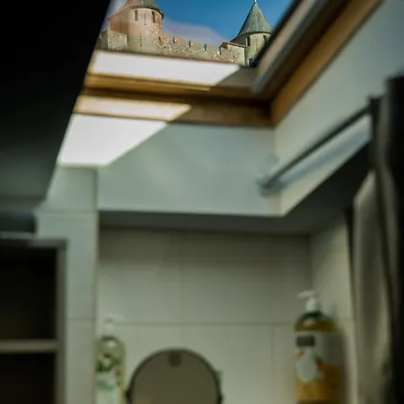 La Petite Vue, Paranthese Enchantee Sous La Cite * قرقشونه