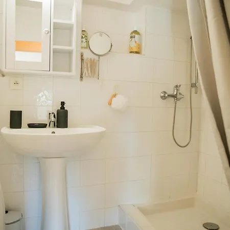 بيت للعطل La Petite Vue, Paranthese Enchantee Sous La Cite *